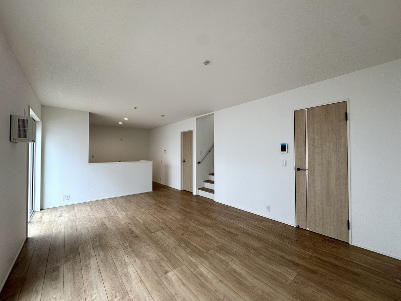 ��錧���Ύs�Ԕ�3���ڂ̐V�z��ˌ��Ẵ��r���O