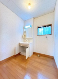 ��錧���΂݂炢�s���m���̒��È�ˌ��Ẳ摜