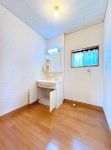 ��錧���΂݂炢�s���m���̒��È�ˌ��Ẳ摜