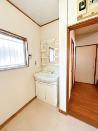 ��錧���΂݂炢�s�J��c�̒��È�ˌ��Ẳ摜