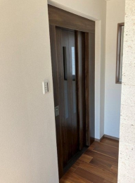 ��錧���Ύs�J�c���w��̒��È�ˌ��Ẳ摜