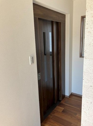 ��錧���Ύs�J�c���w��̒��È�ˌ��Ẳ摜