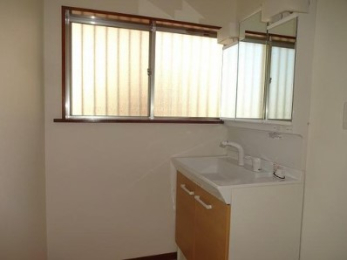 ��錧���΂݂炢�s�J��c�̒��È�ˌ��Ẳ摜