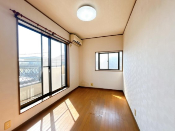 ��錧���΂݂炢�s�ɓޓ��̒��È�ˌ��Ă̗m��