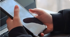 �X�}�z�Ō������Ă���ʐ^